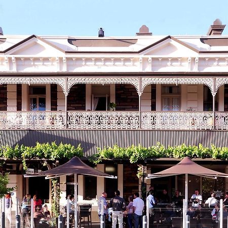Hotel Metropolitan Adelaide Esterno foto